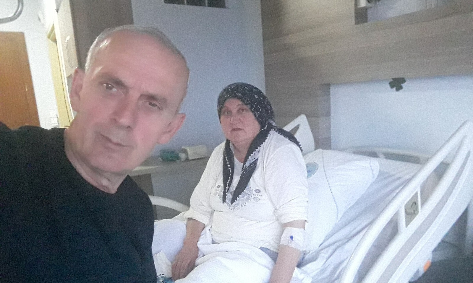 Gazeteci Mustafa Emen In Esi Nazmiye Emen Hayatini Kaybetti 3463