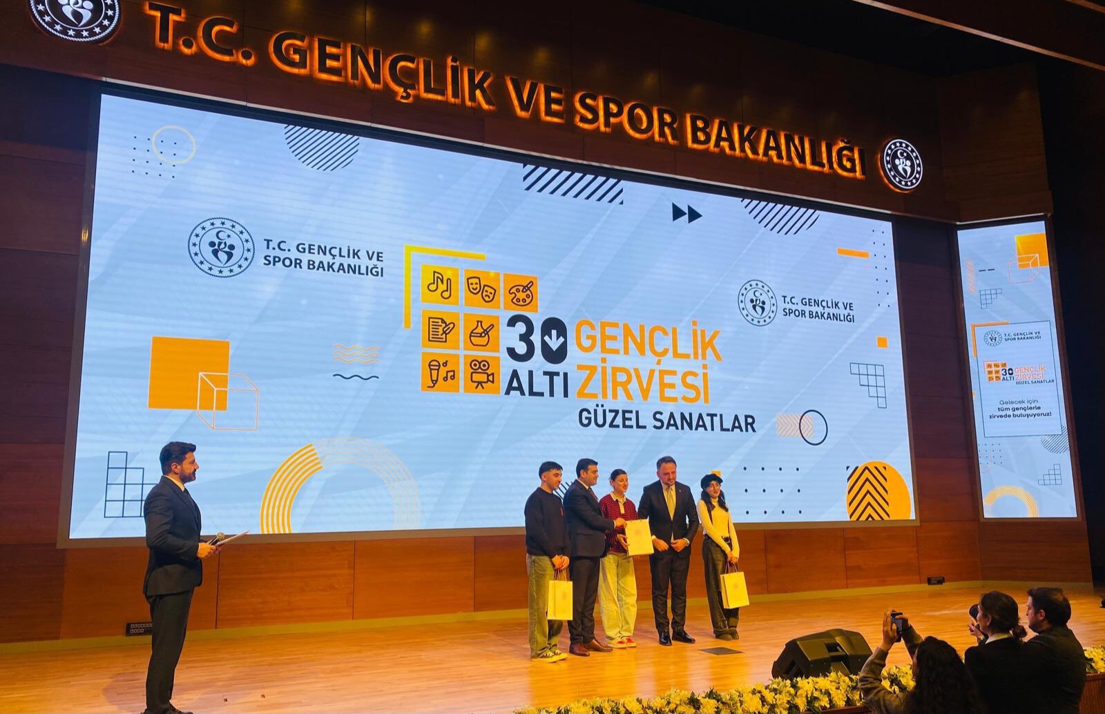 Zonguldakli Gencler Bilgi Yarismasindan Dereceyle Dondu 3685