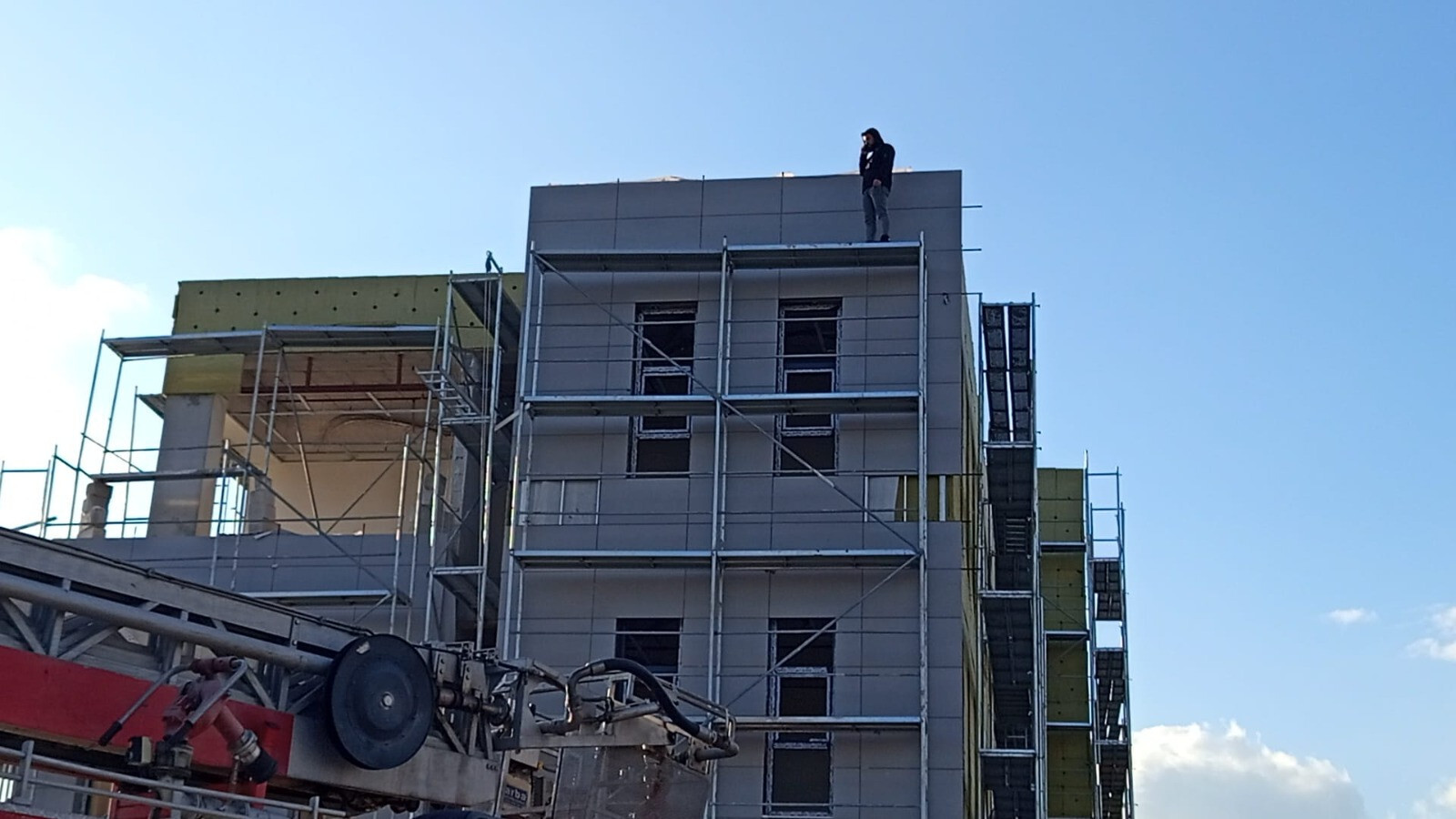 Alacagini Alamadigi Iddiasiyla Intihara Kalkisan Isci Guclukle Ikna Edildi 3988