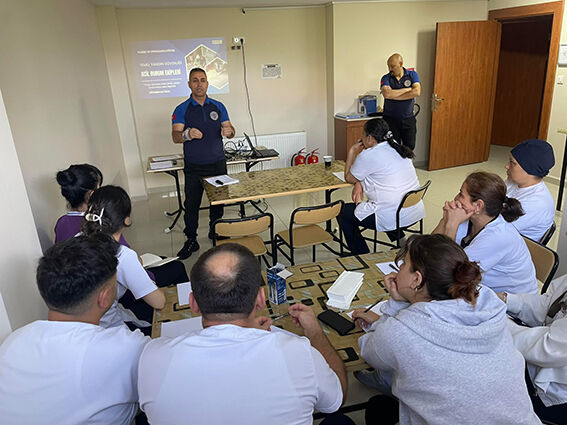 B8F4Ed98 9079 4418 B6B4 29F2643A558B