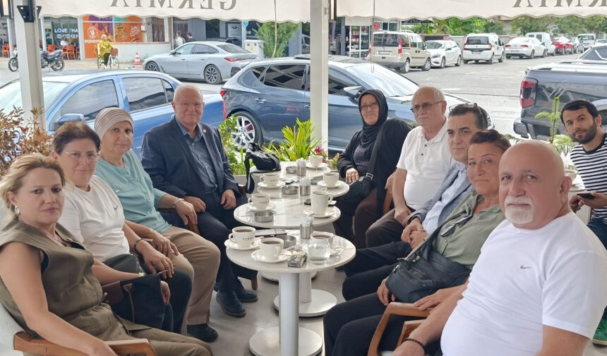 İYİ Partili kadınlardan Çaycuma’da esnaf buluşması